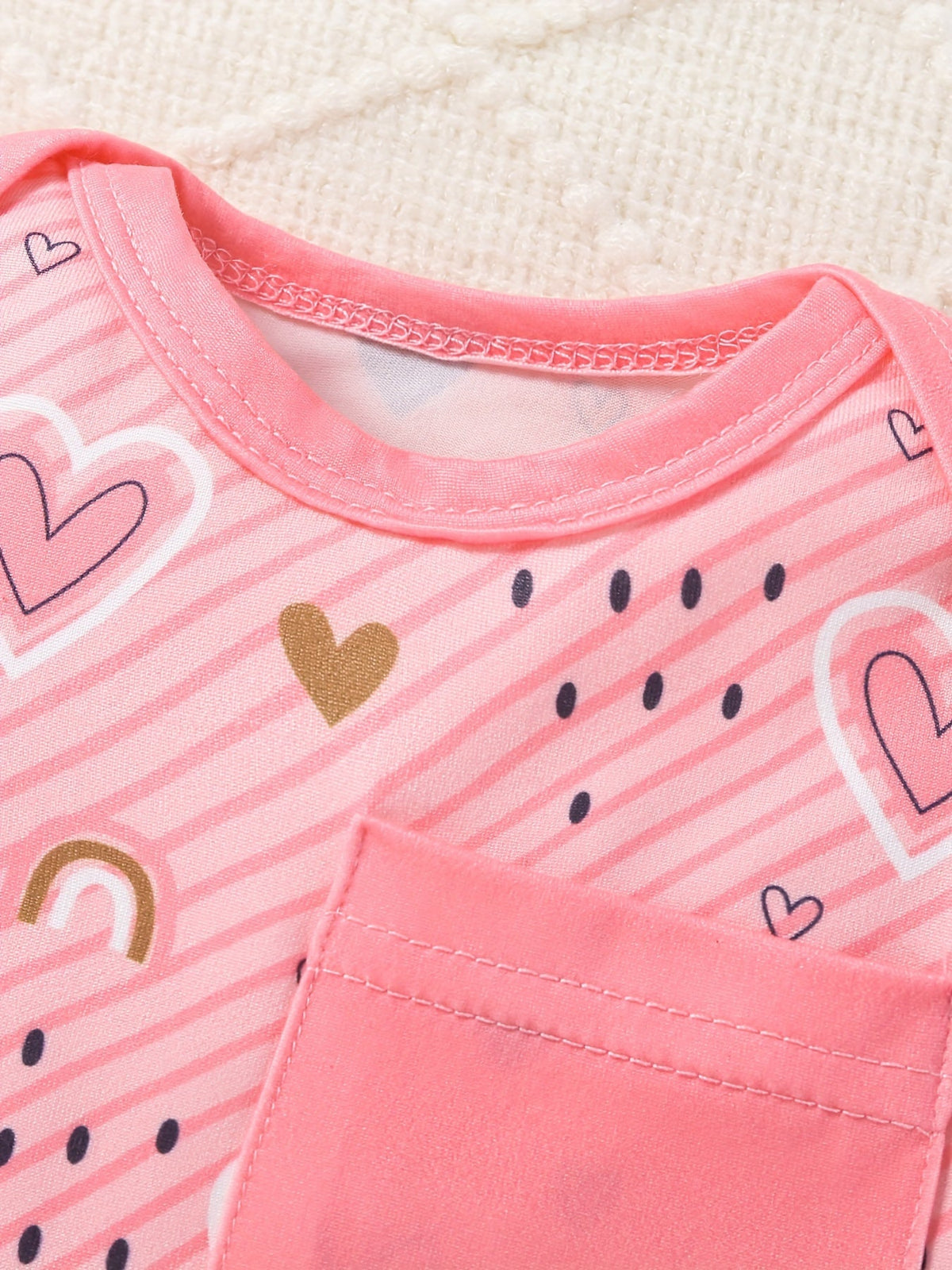 9-Pack Baby Girl Footed Jumpsuit Set – Long Sleeve Love Hearts Design with Bunny Hats & Bibs – Stylish & Comfy Outdoor Wear for Infants