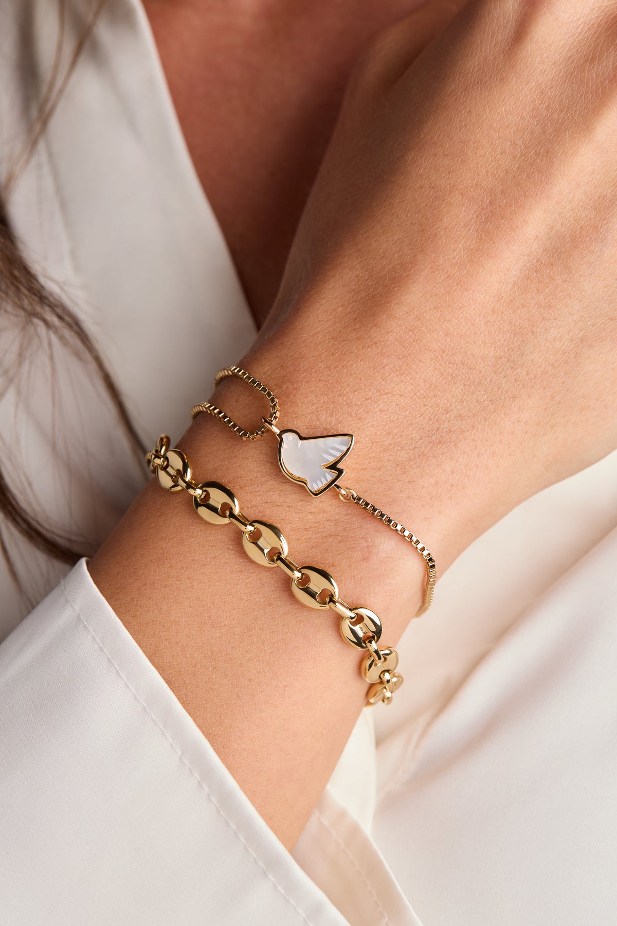 Dove 'Peace' Mother of Pearl Pull Chain Bracelet