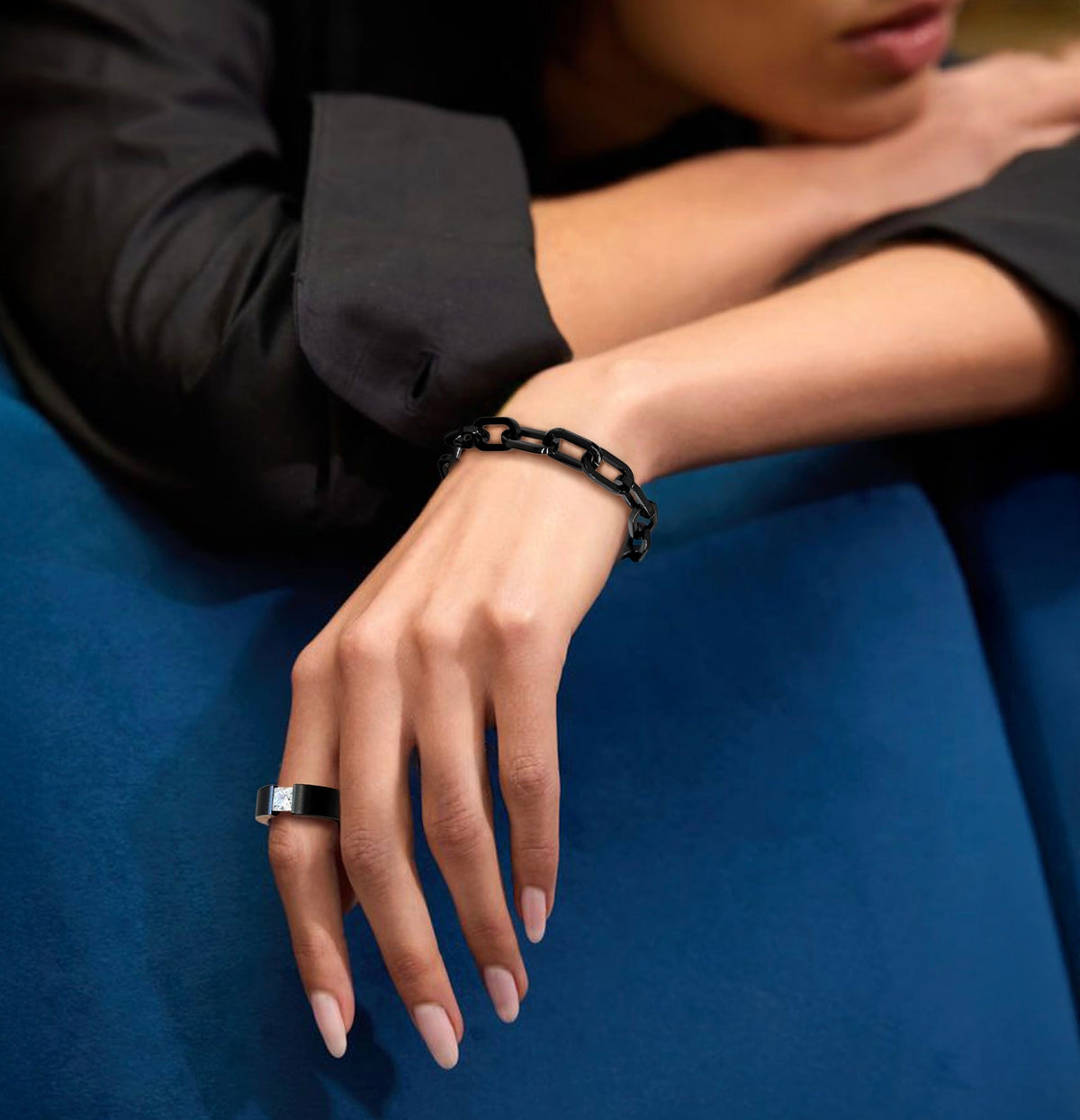 BG200BG B.Tiff Gold Clasp Black Paperclip Bracelet