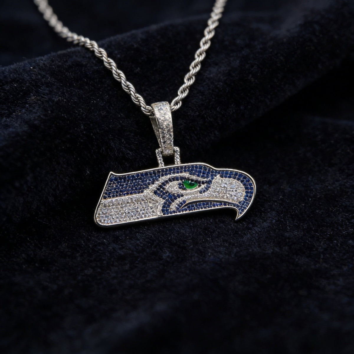 Seattle Seahawks Zircon Pendant Necklace – Game Day & Holiday Gift for Sports Fans