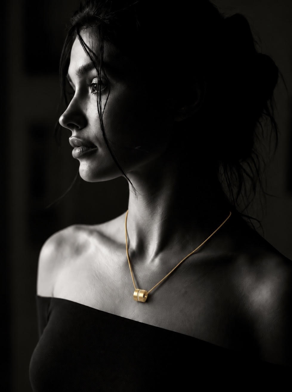 PT118G B.Tiff Gold Barrel Pendant